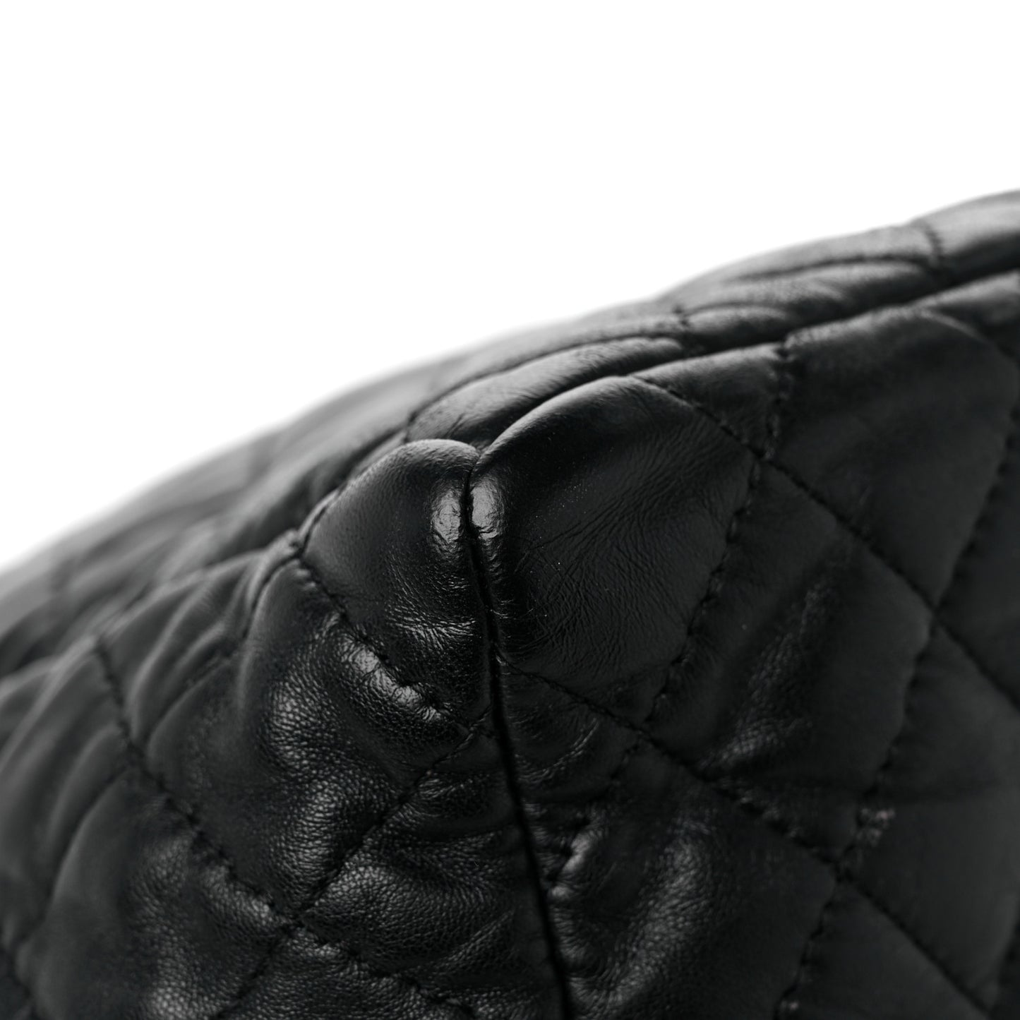 Lambskin Quilted Week End on Mars Tote Black