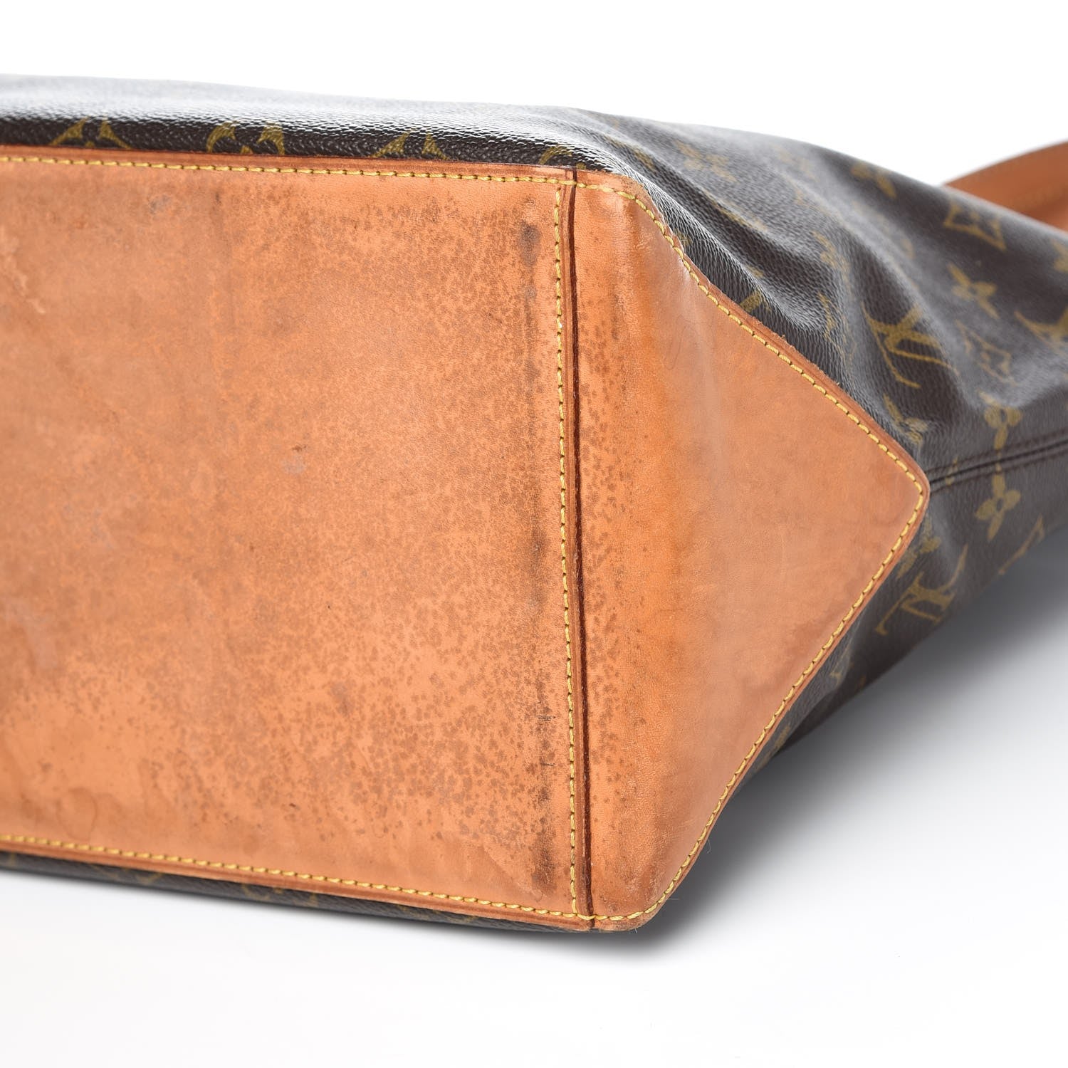 Louis Vuitton Monogram Cabas Mezzo 12 of 16