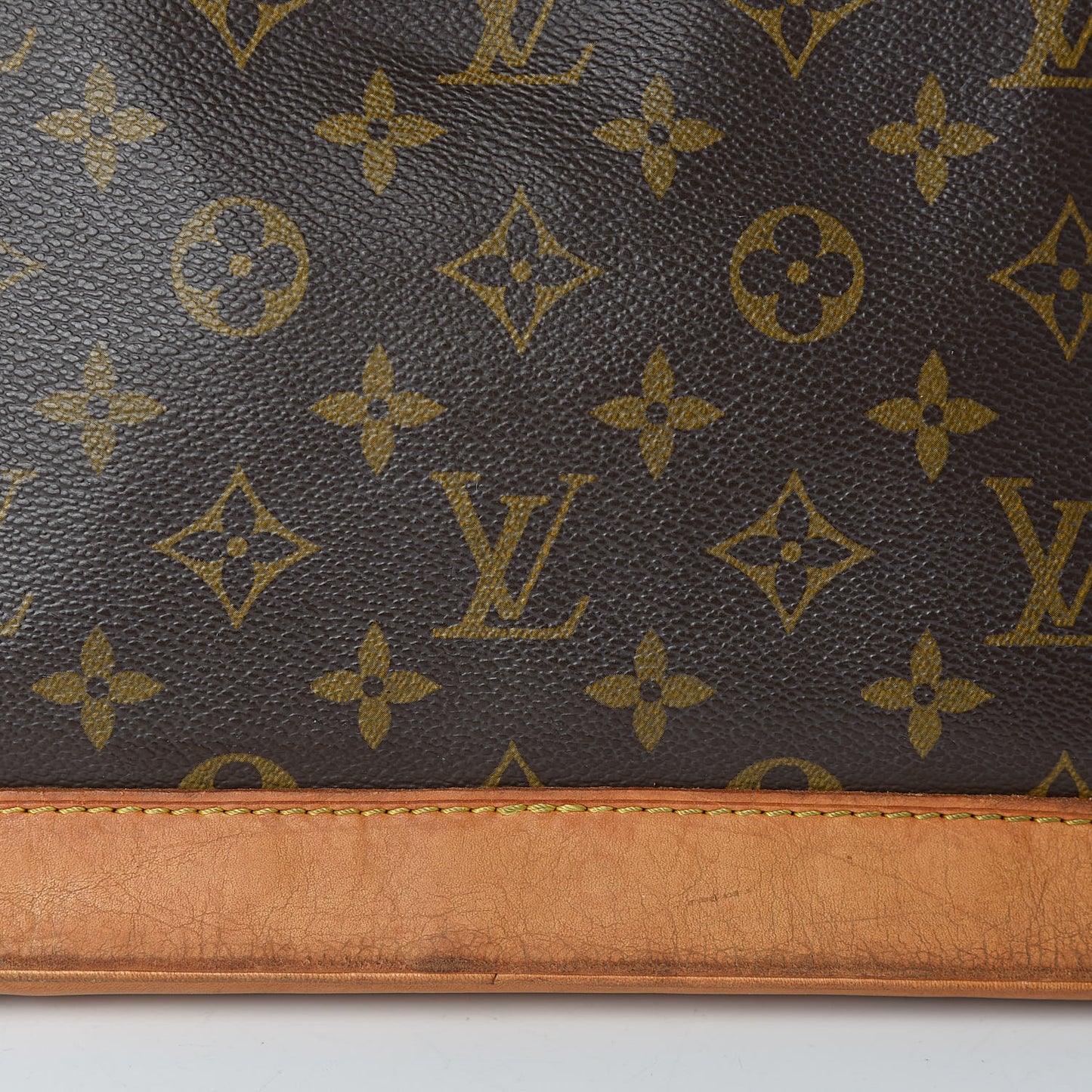 Monogram Alma PM