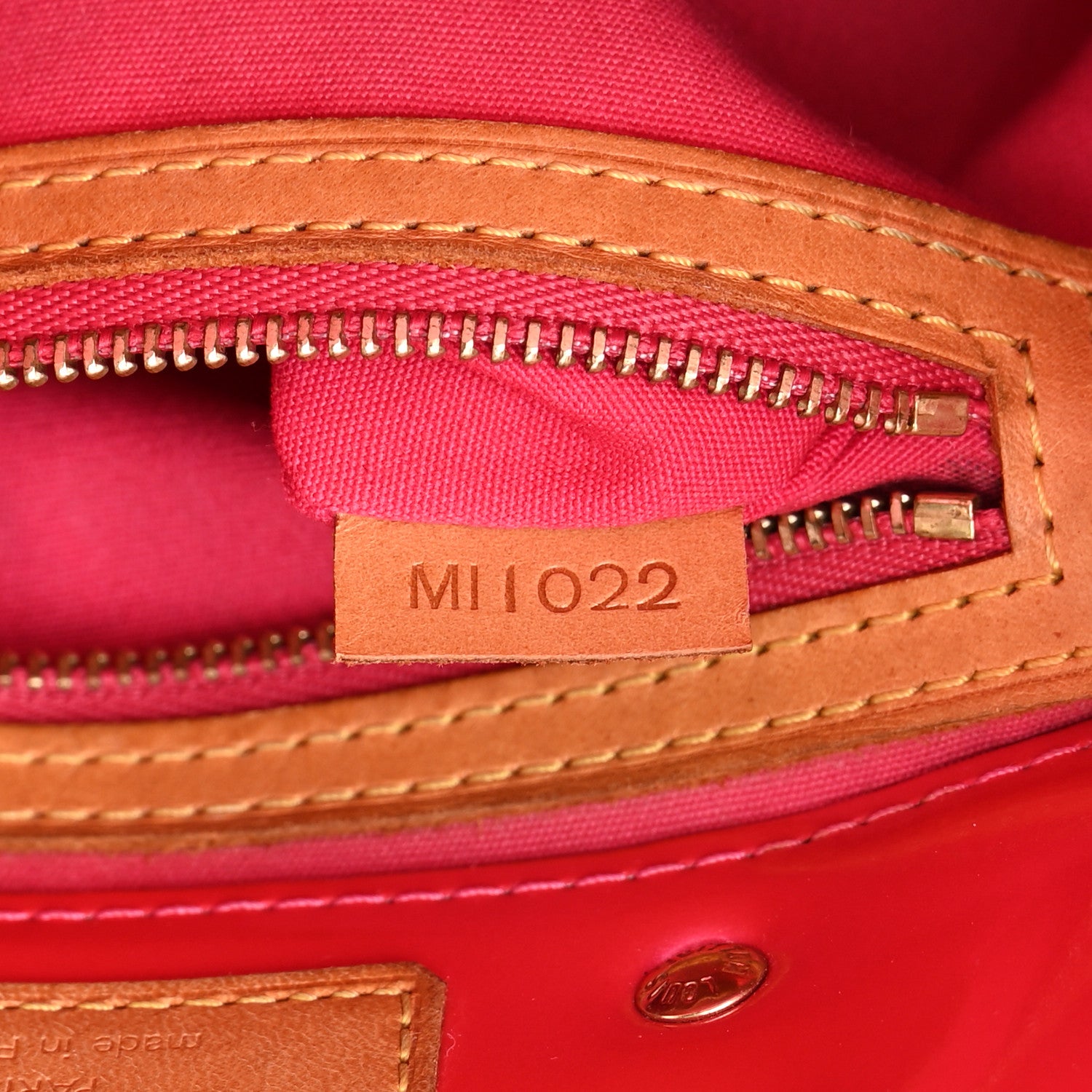 Louis Vuitton Vernis Reade PM Fuchsia 7 of 20