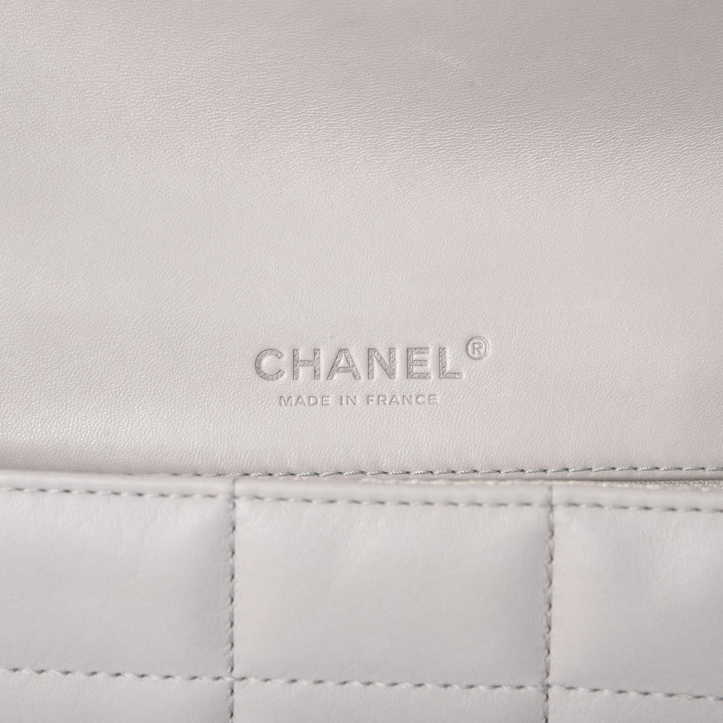 Lambskin Chocolate Bar 5 Chain Flap White