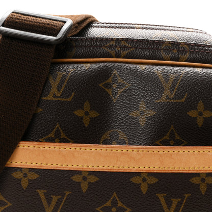 Louis Vuitton Monogram Reporter PM 7 of 10
