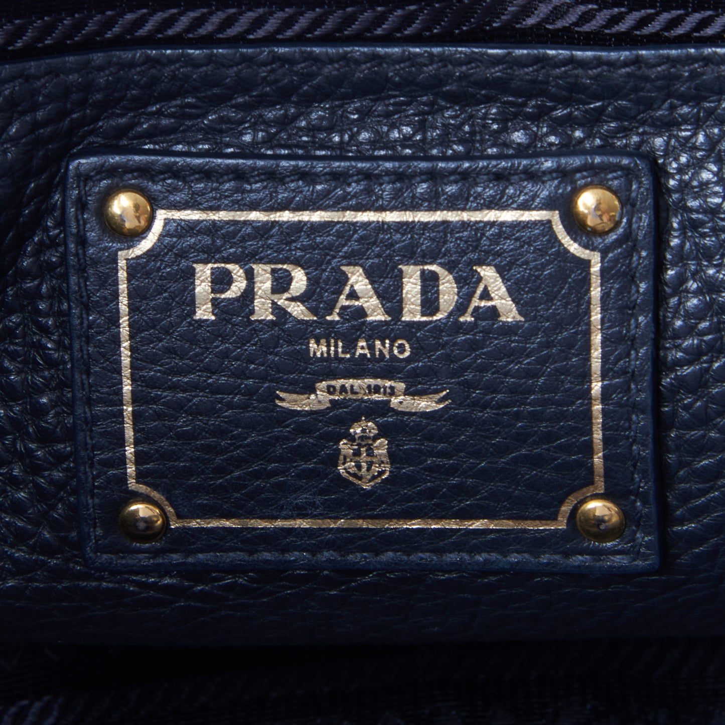 Vitello Daino Tote Black