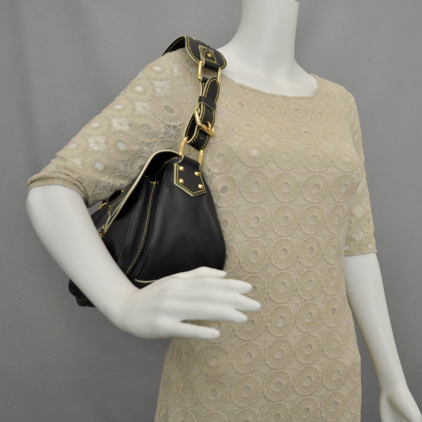 Suhali Le Confident Shoulder Bag