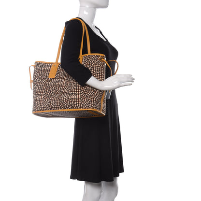 MCM Visetos Medium Liz Reversible Shopper Tote Cognac Yellow 2 of 15