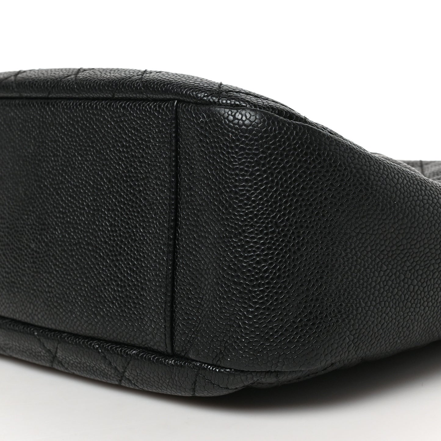 Caviar Quilted Timeless CC Shoulder Bag Black