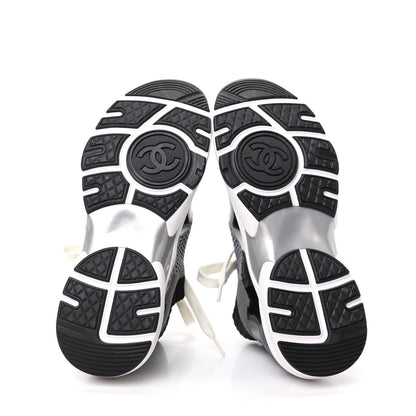 Chanel Fabric Calfskin Suede CC Womens Sneakers 35 Black Grey 5 of 8