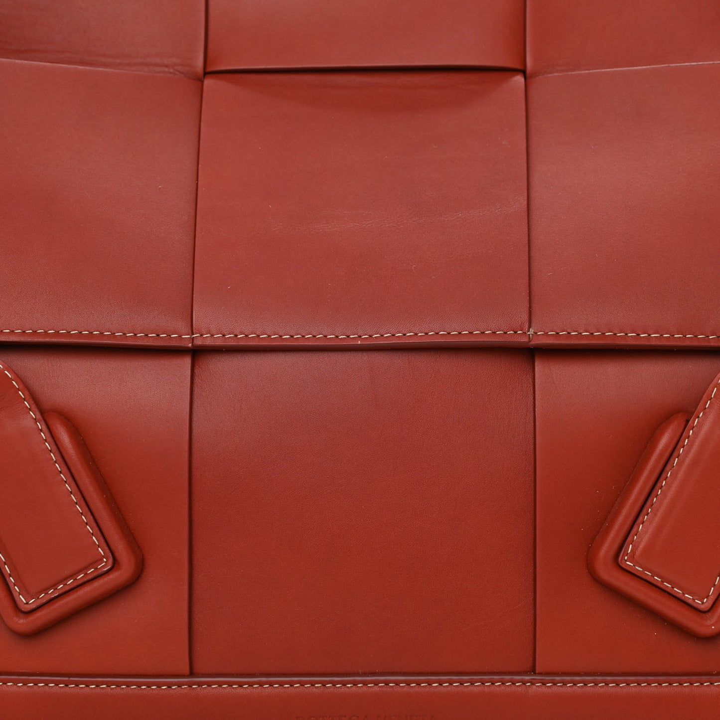 French Calfskin Maxi Intrecciato Medium Arco Red