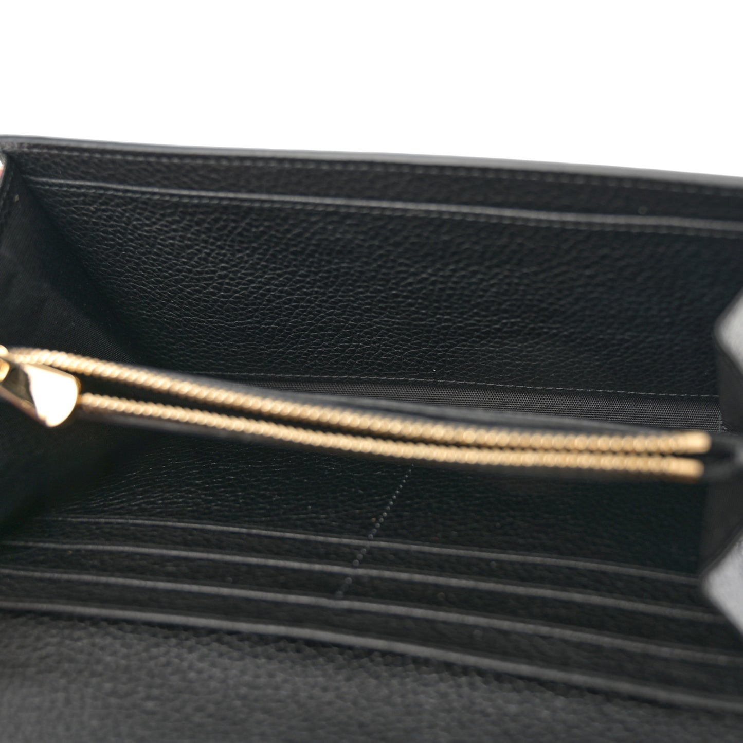 Hammered Calfskin Gancini Wallet On Chain Black