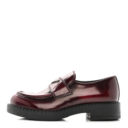 Prada Spazzolato Metal Triangle Logo Mens 35mm Loafers 5 Porpora Fume 1 of 13