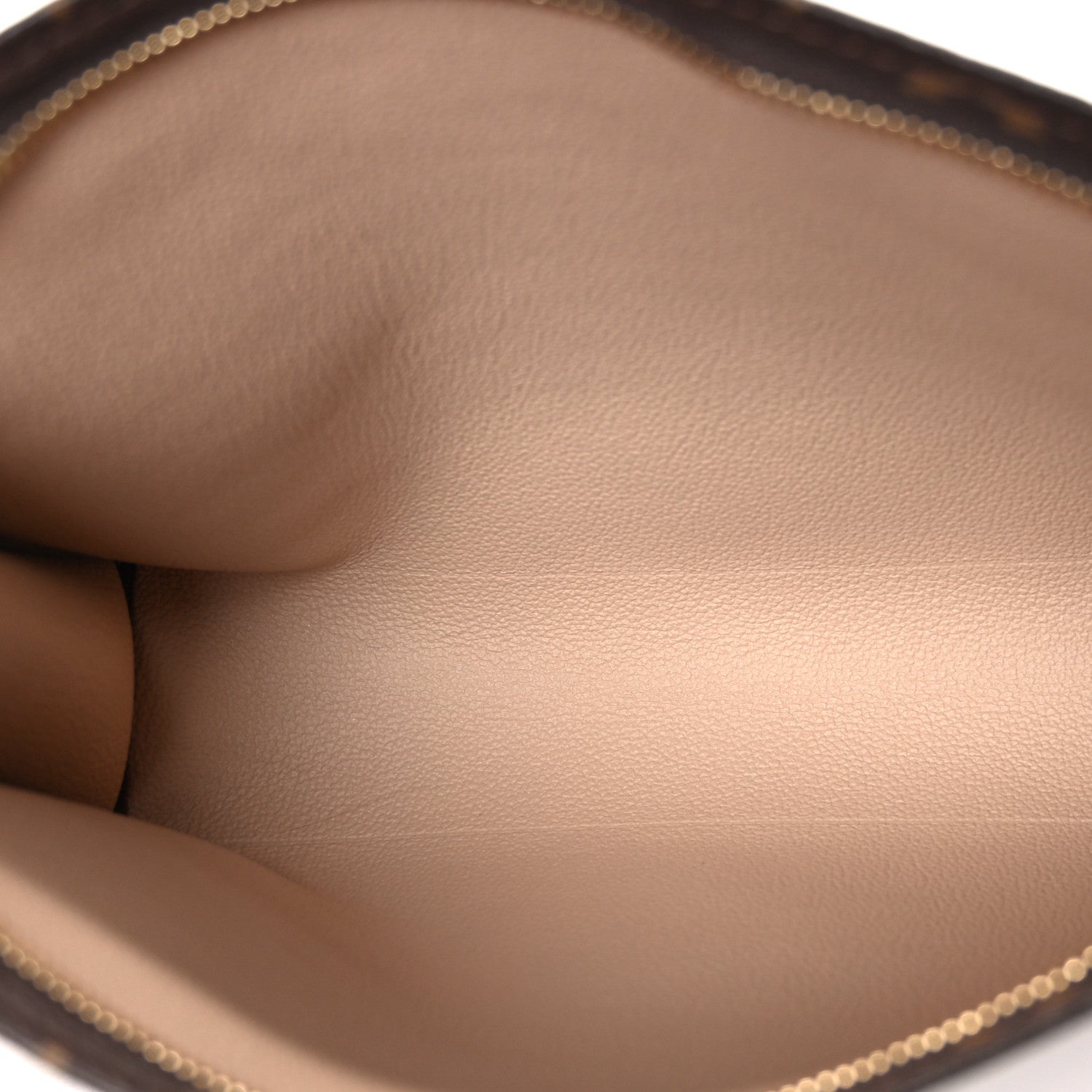Louis Vuitton Monogram Toiletry Pouch 26 5 of 7