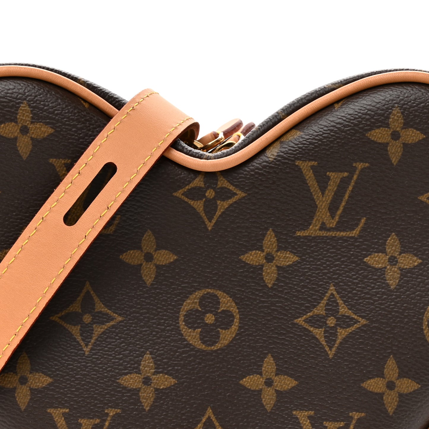 Monogram Game On Coeur