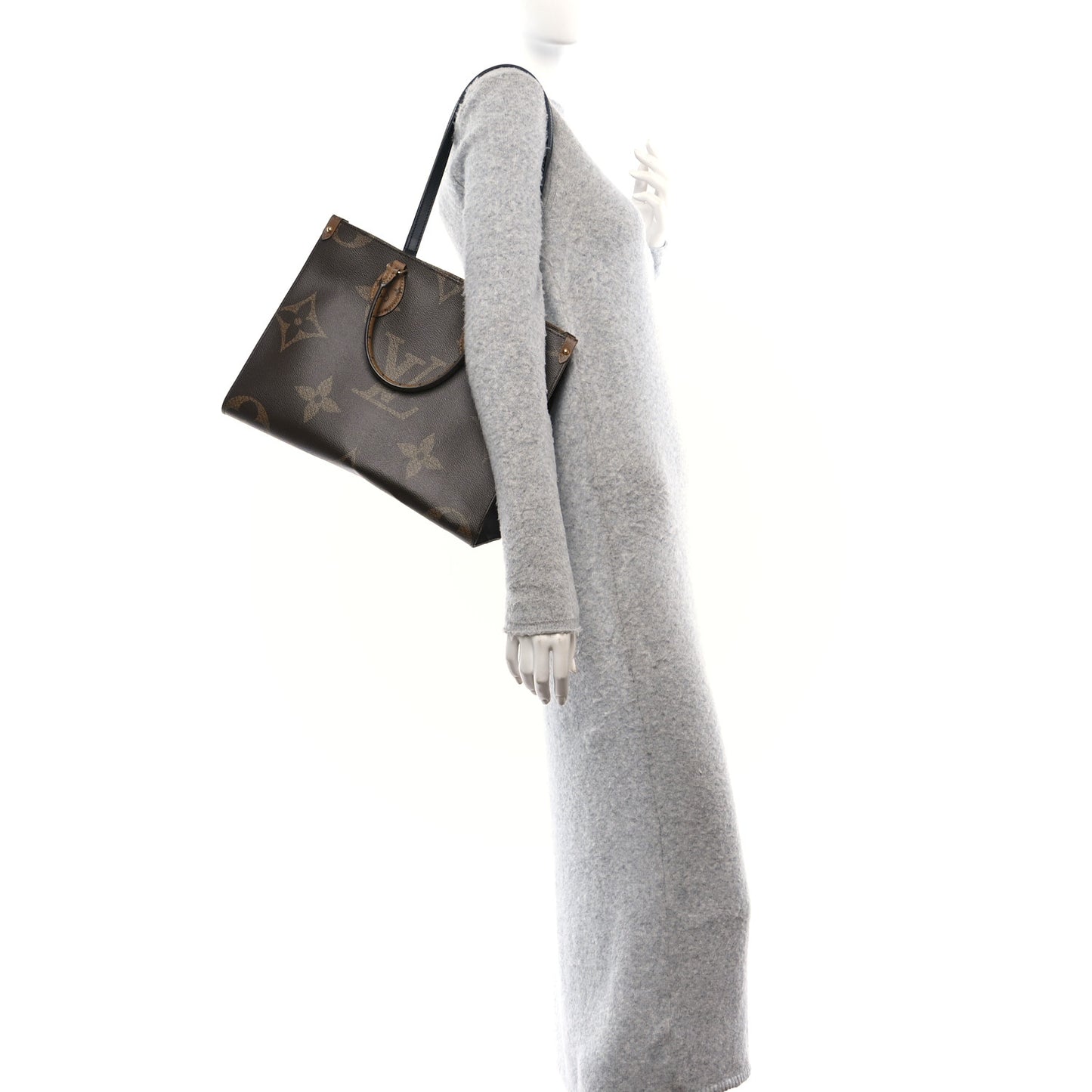 Reverse Monogram Giant Onthego MM