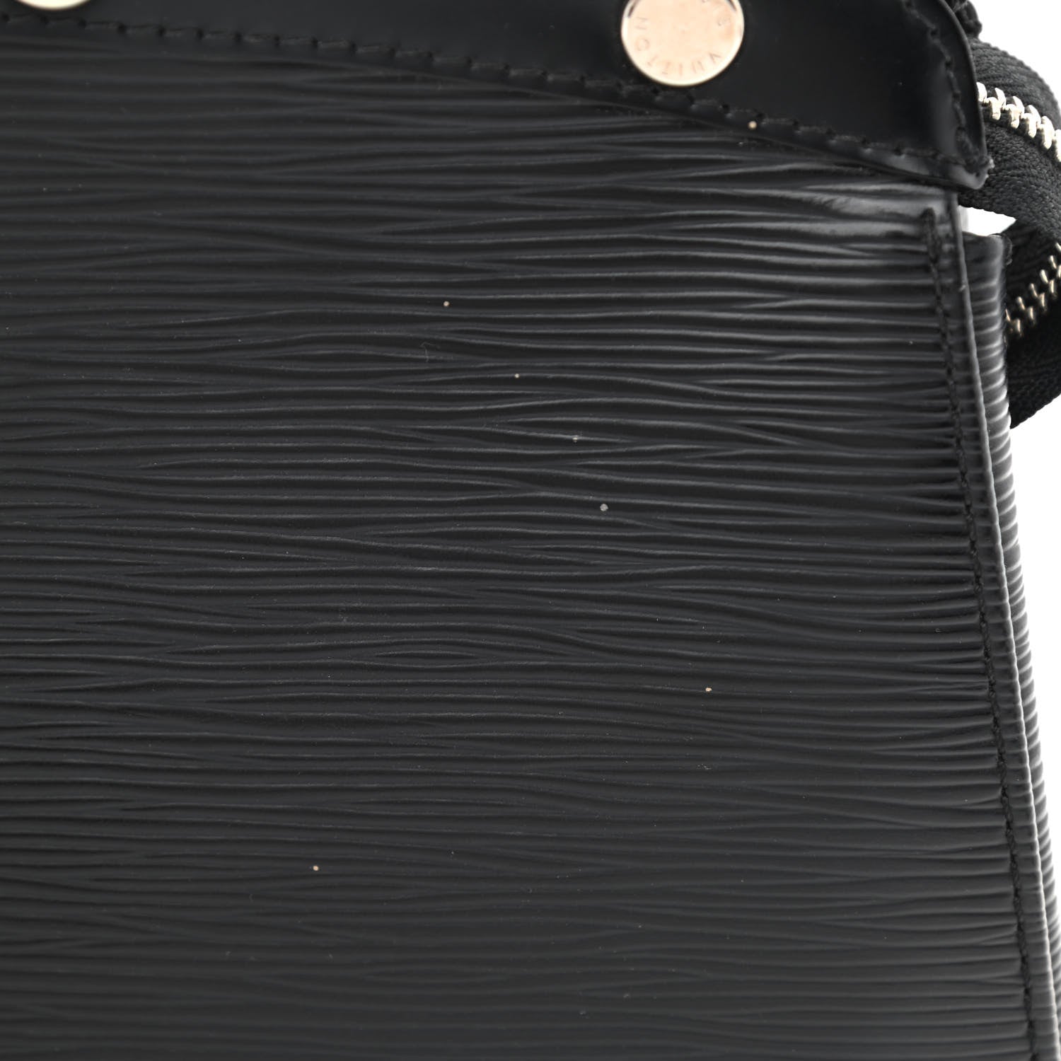 Louis Vuitton Epi Brea MM Black 10 of 11