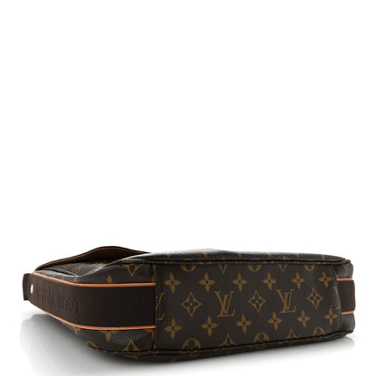 Louis Vuitton Monogram Beaubourg MM Messenger Bag 4 of 11