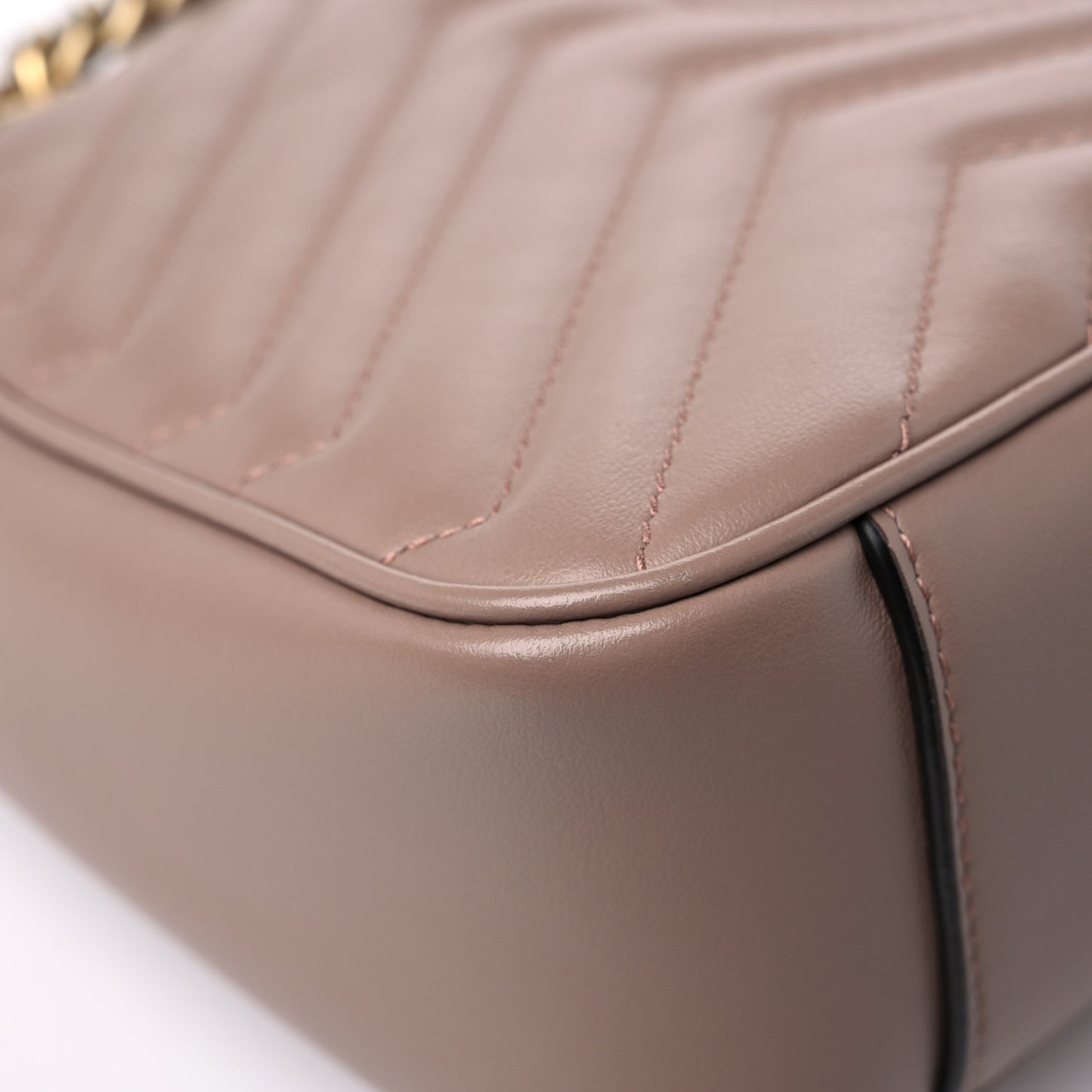 Calfskin Matelasse Small GG Marmont Shoulder Bag Porcelain Rose