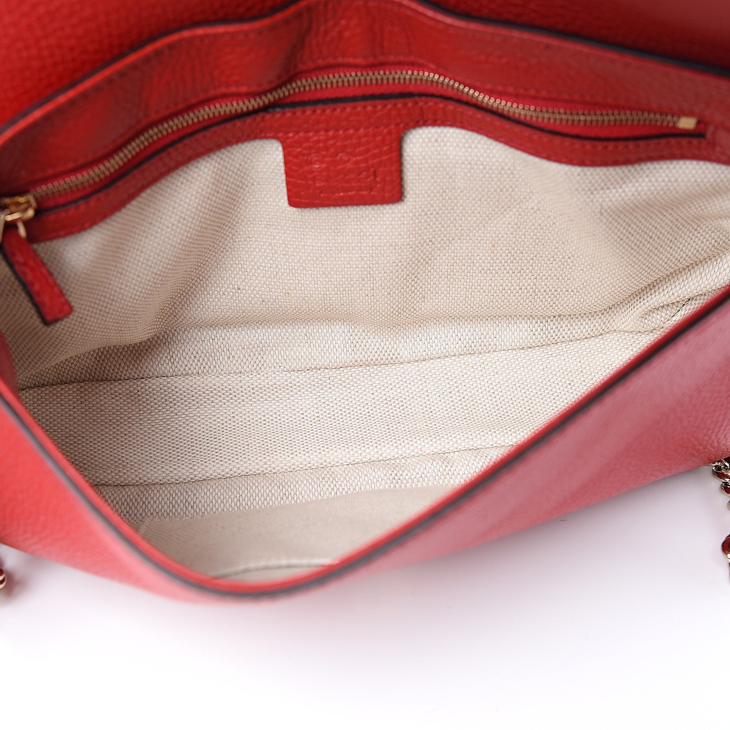 Gucci Pebbled Calfskin Medium Soho Flap Crossbody Vibrant Red 4 of 9