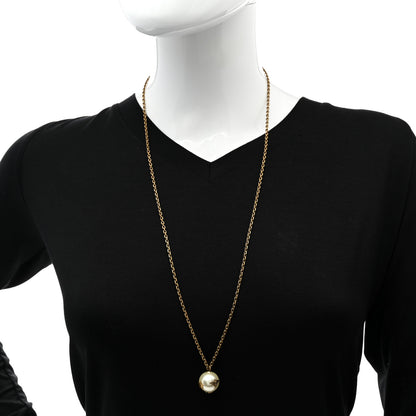 Christian Dior Pearl Logo Heart Necklace Gold 2 of 6