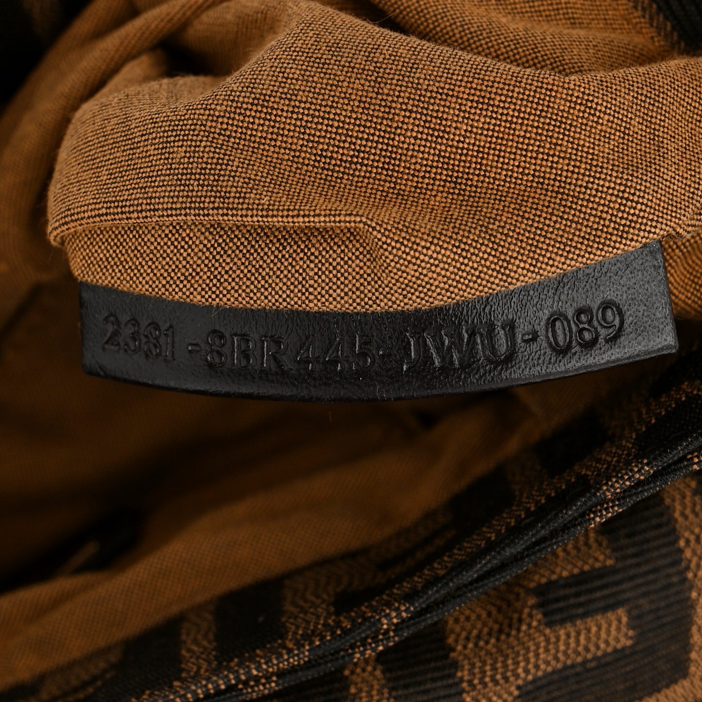 Zucca Small Chef Shoulder Bag Tobacco