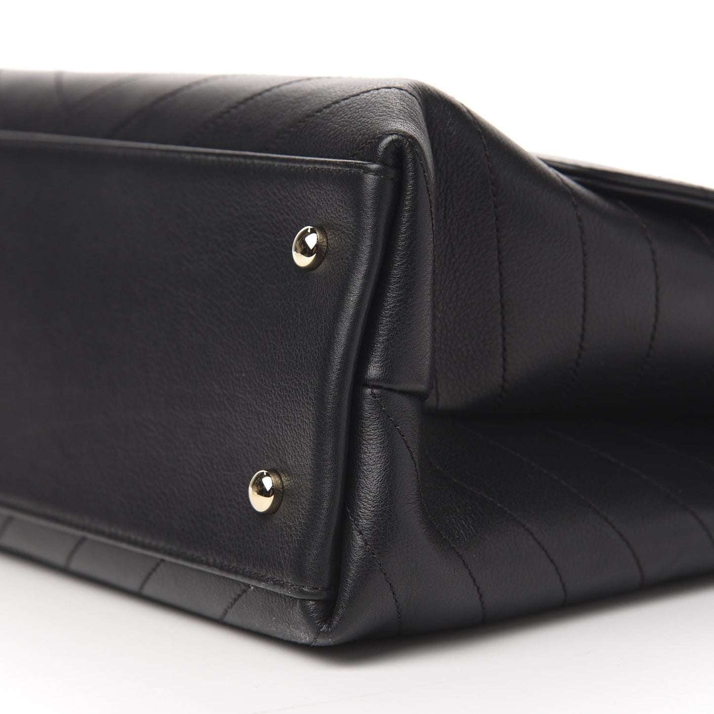 Grained Calfskin Chevron Stitched Medium Chic Top Handle Flap Black