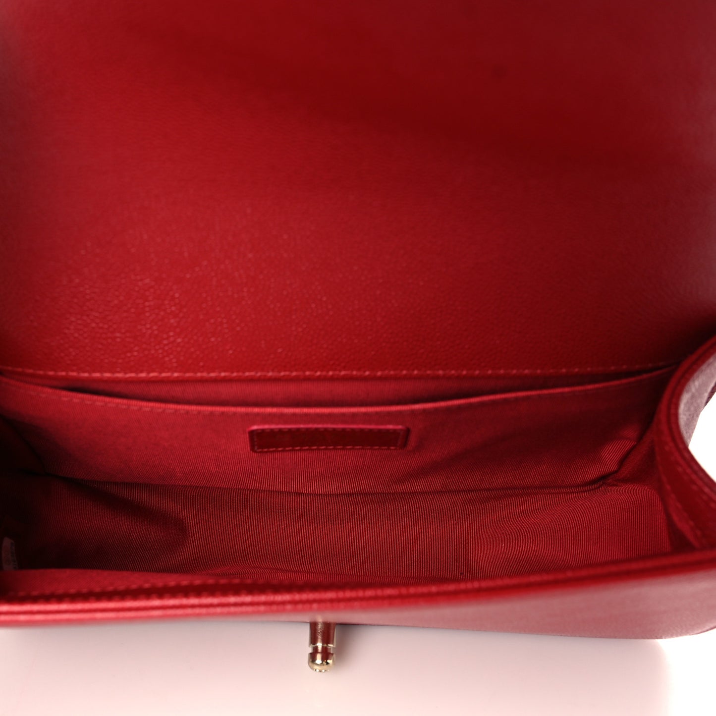 Caviar Quilted Medium Boy Flap Red