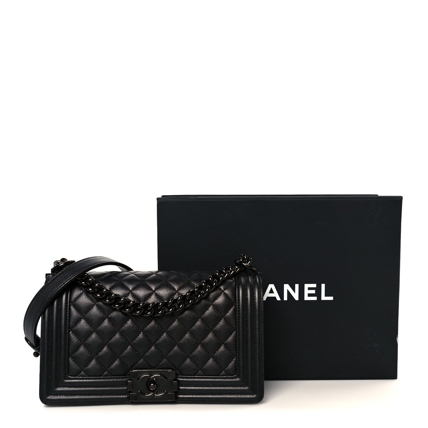 Caviar Quilted Medium Boy Flap So Black