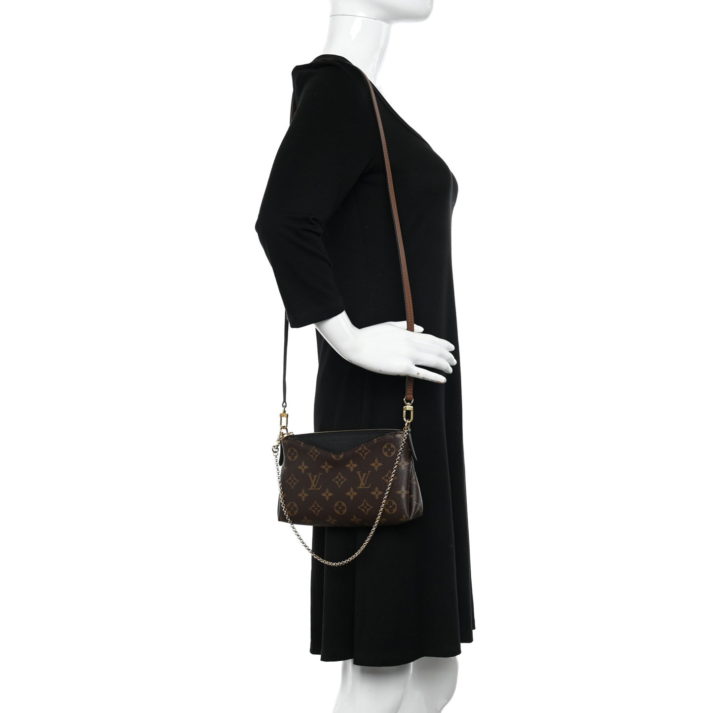 LOUIS VUITTON Monogram Pallas Clutch Black