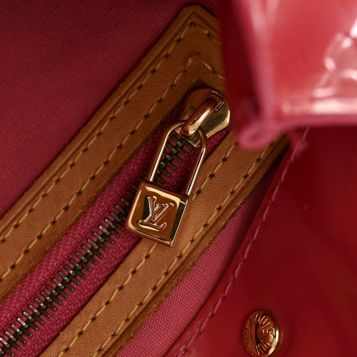 Louis Vuitton Vernis Reade PM Framboise 13 of 13