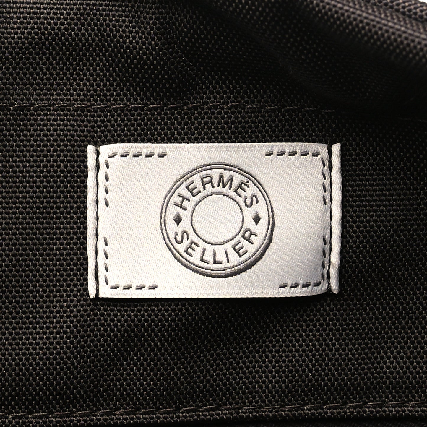 Canvas The Grooming Bag Rouge H Chocolat