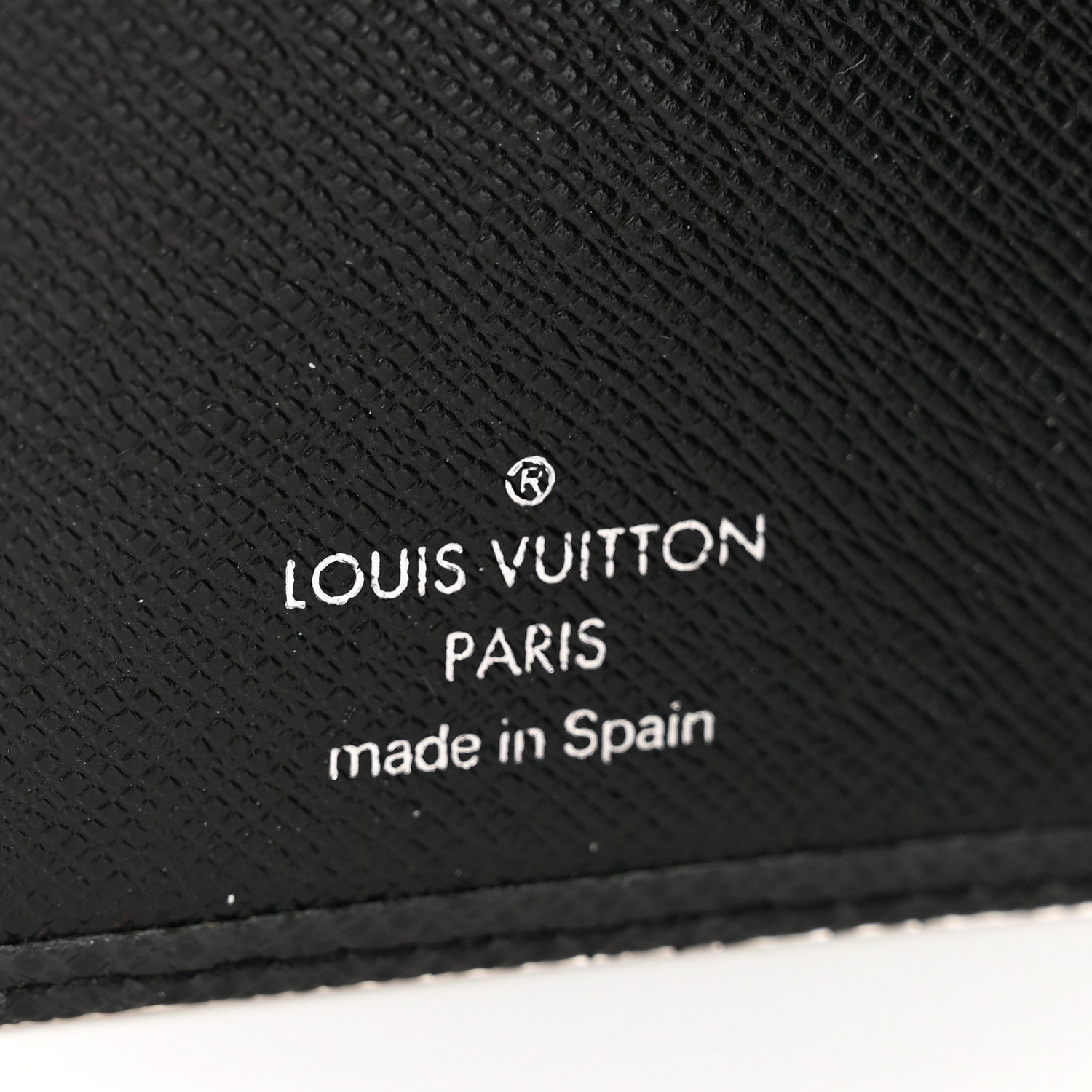 Louis Vuitton Taiga Pocket Agenda Cover Black 6 of 6