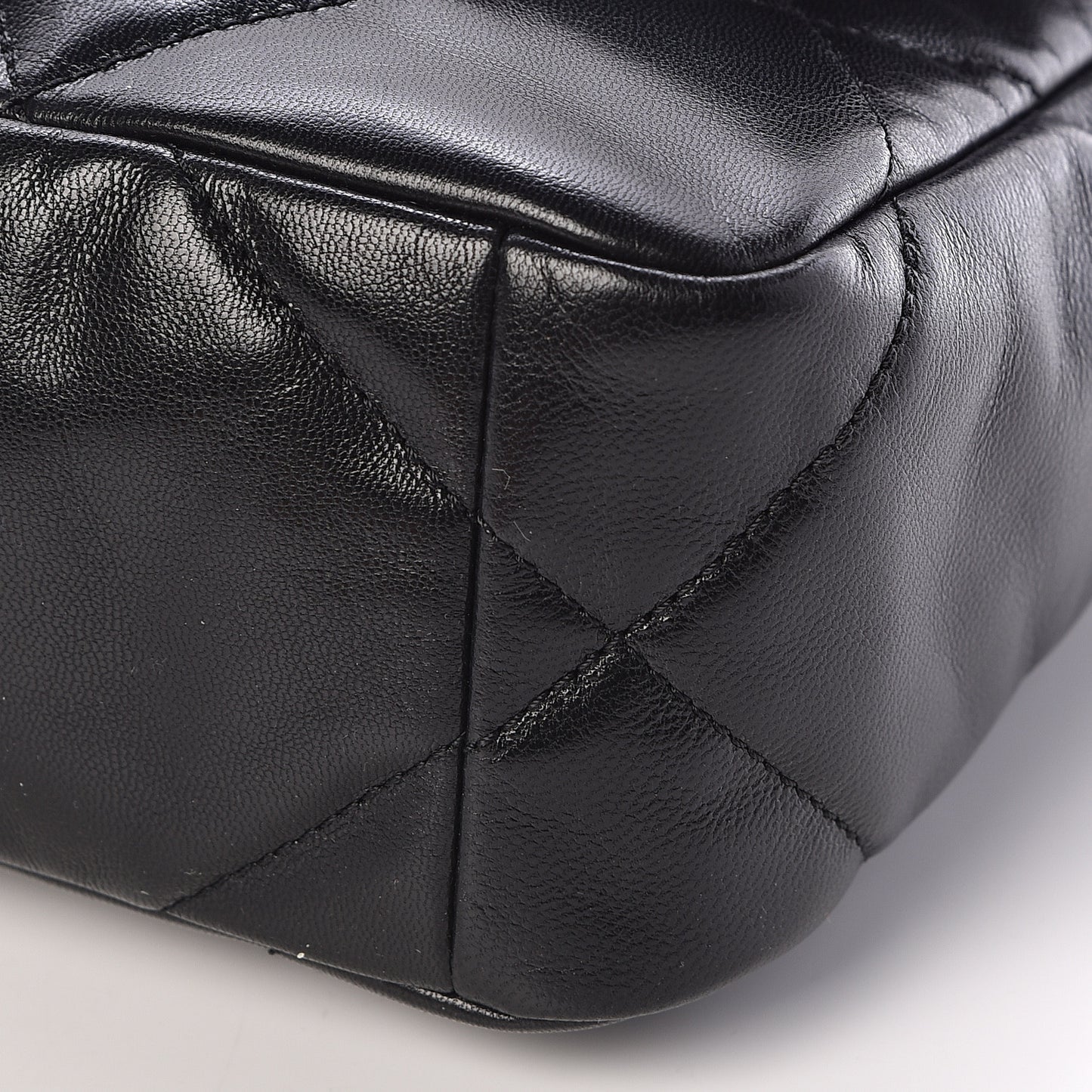 Goatskin Quilted Medium 19 Flap Black