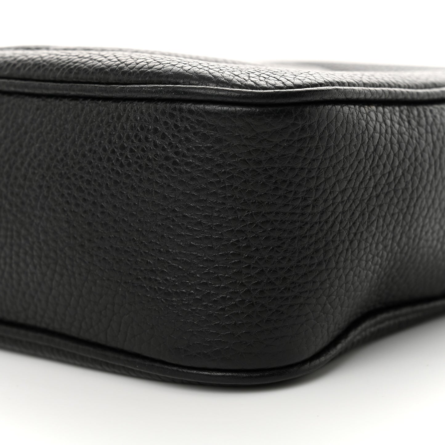 Pebbled Calfskin Small Soho Disco Bag Black