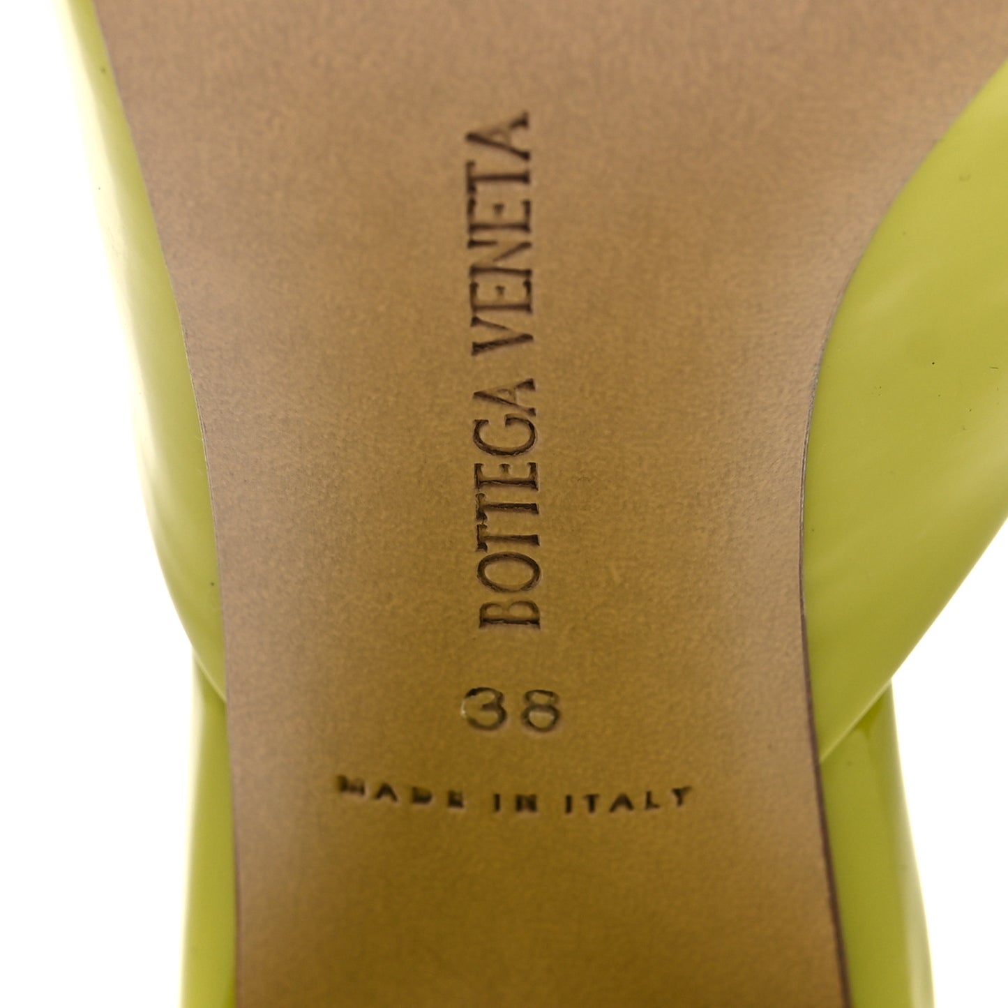 Supergloss Patent Tower 90mm Mule Pumps 38 Kiwi