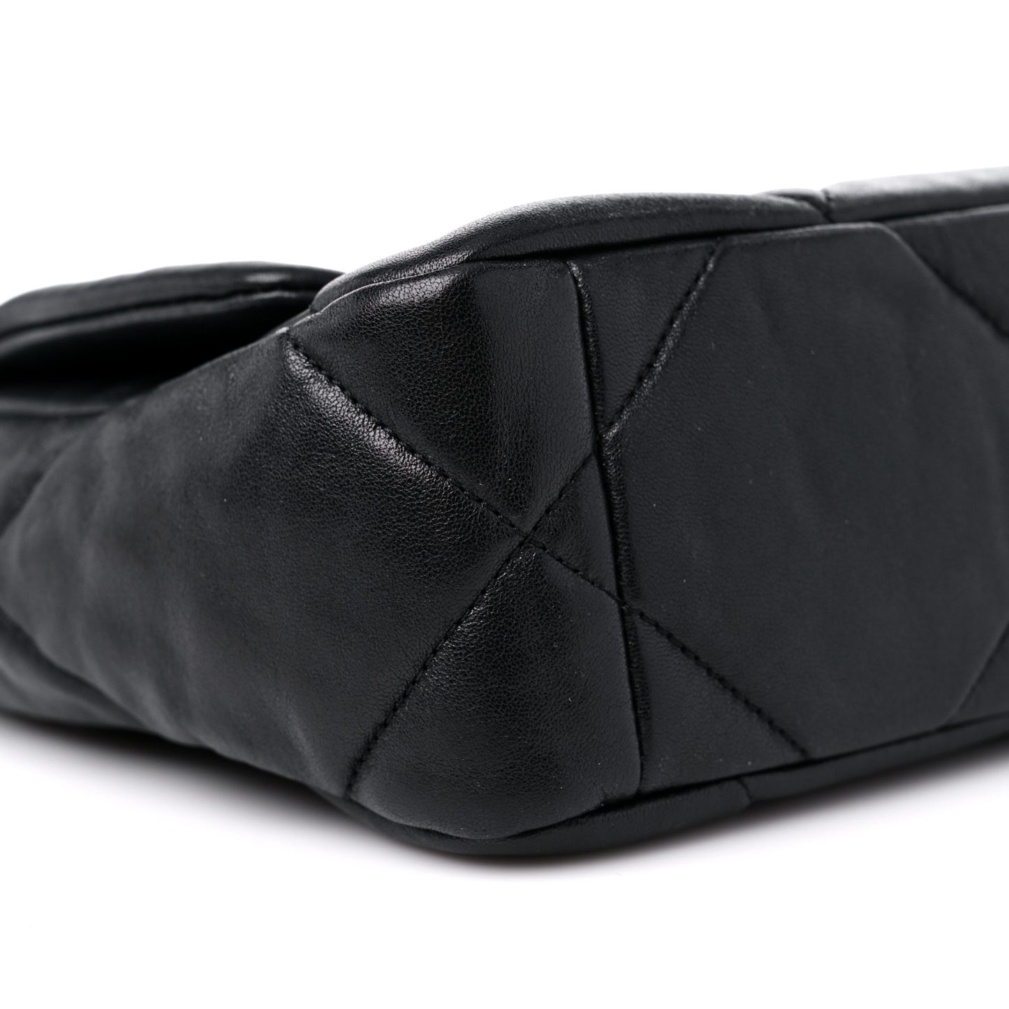 Lambskin Quilted Medium Chanel 19 Flap Black