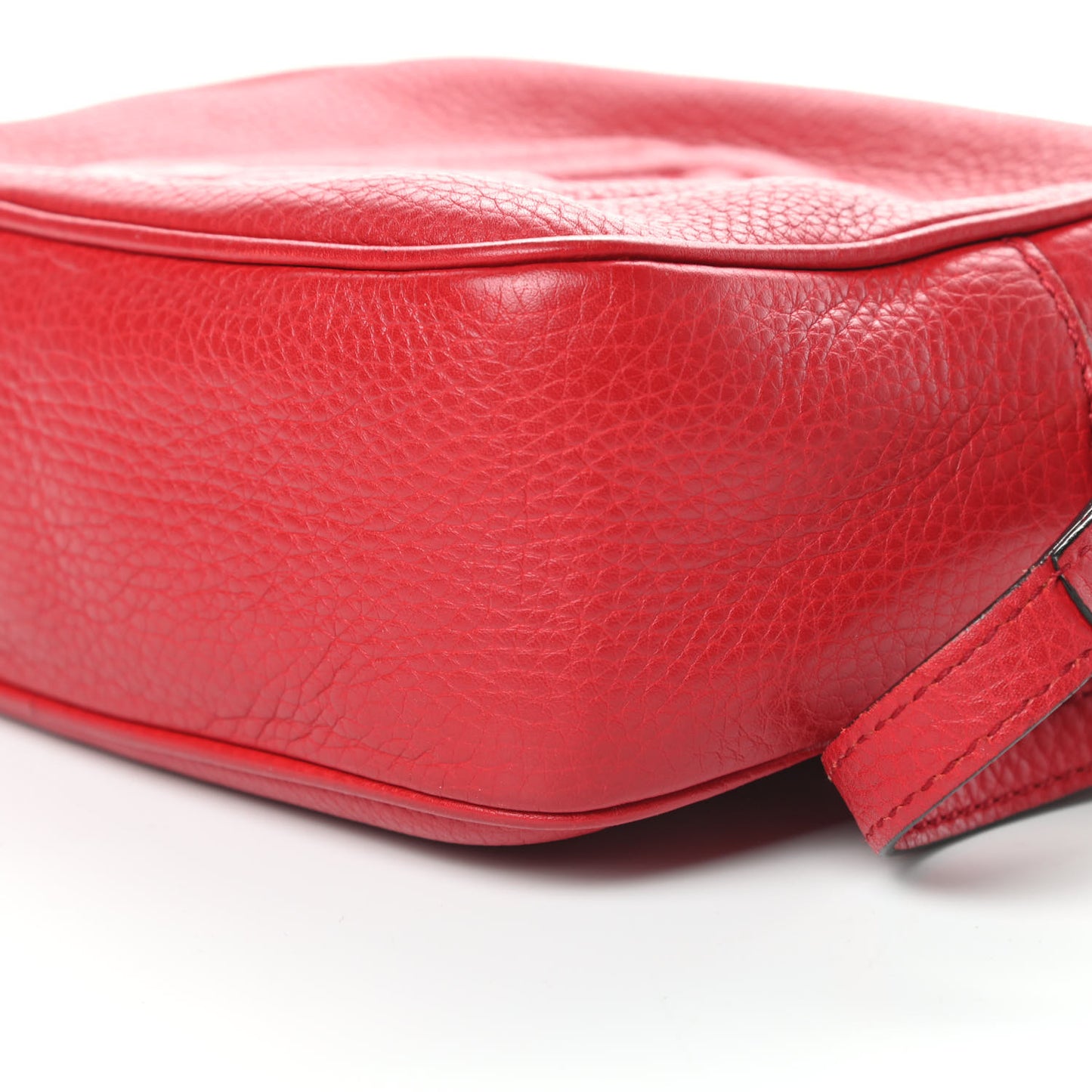 Pebbled Calfskin Small Soho Disco Bag Tabasco Red