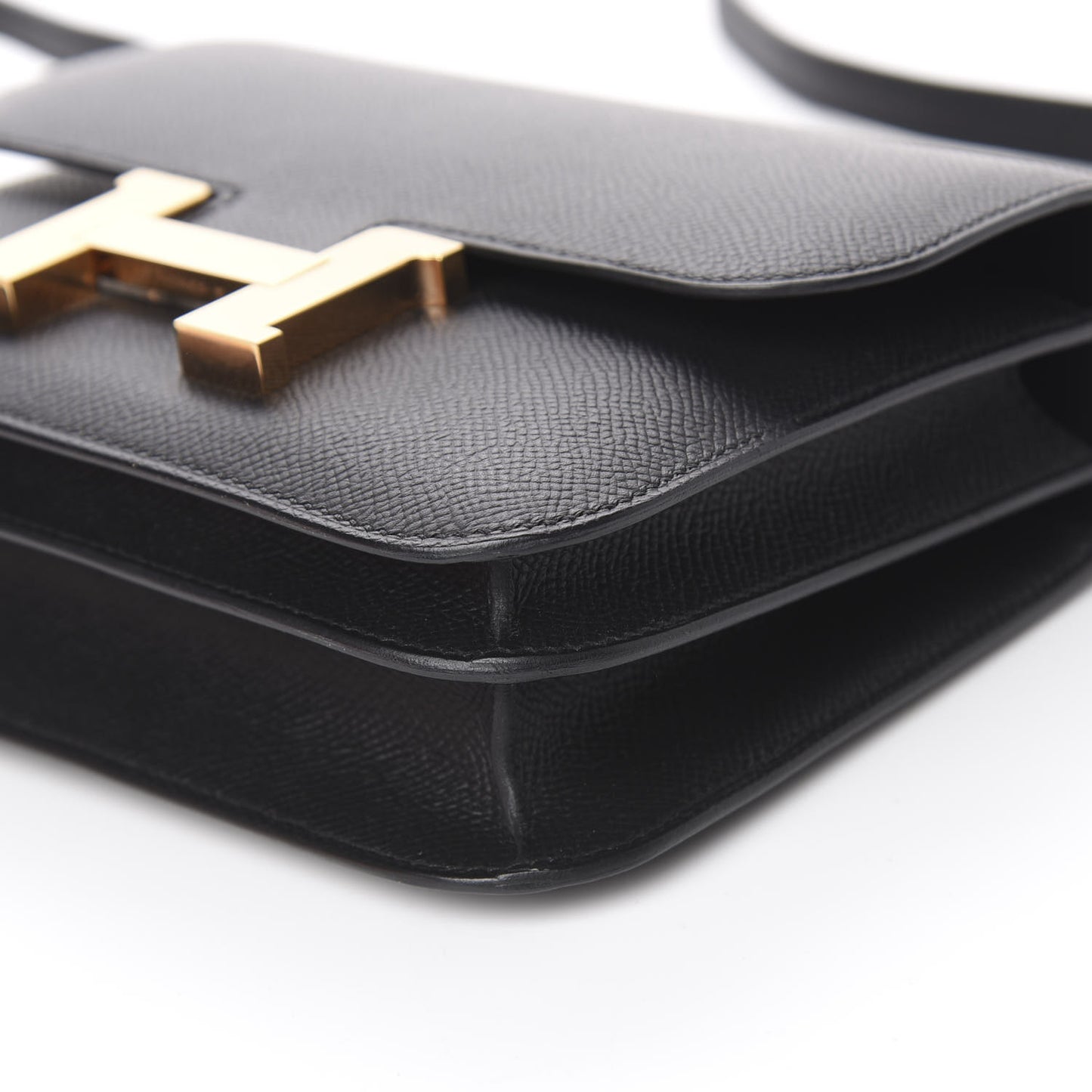 Epsom Constance 18 Black