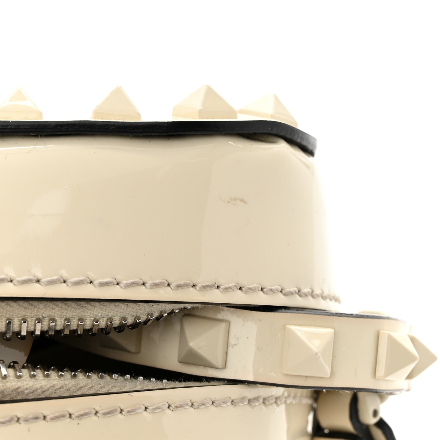 Patent Monochrome Rockstud Camera Crossbody Bag Ivory