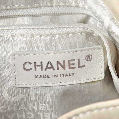 Chanel Lambskin Contrast Stitch Small Drawstring Tote Ivory 6 of 10