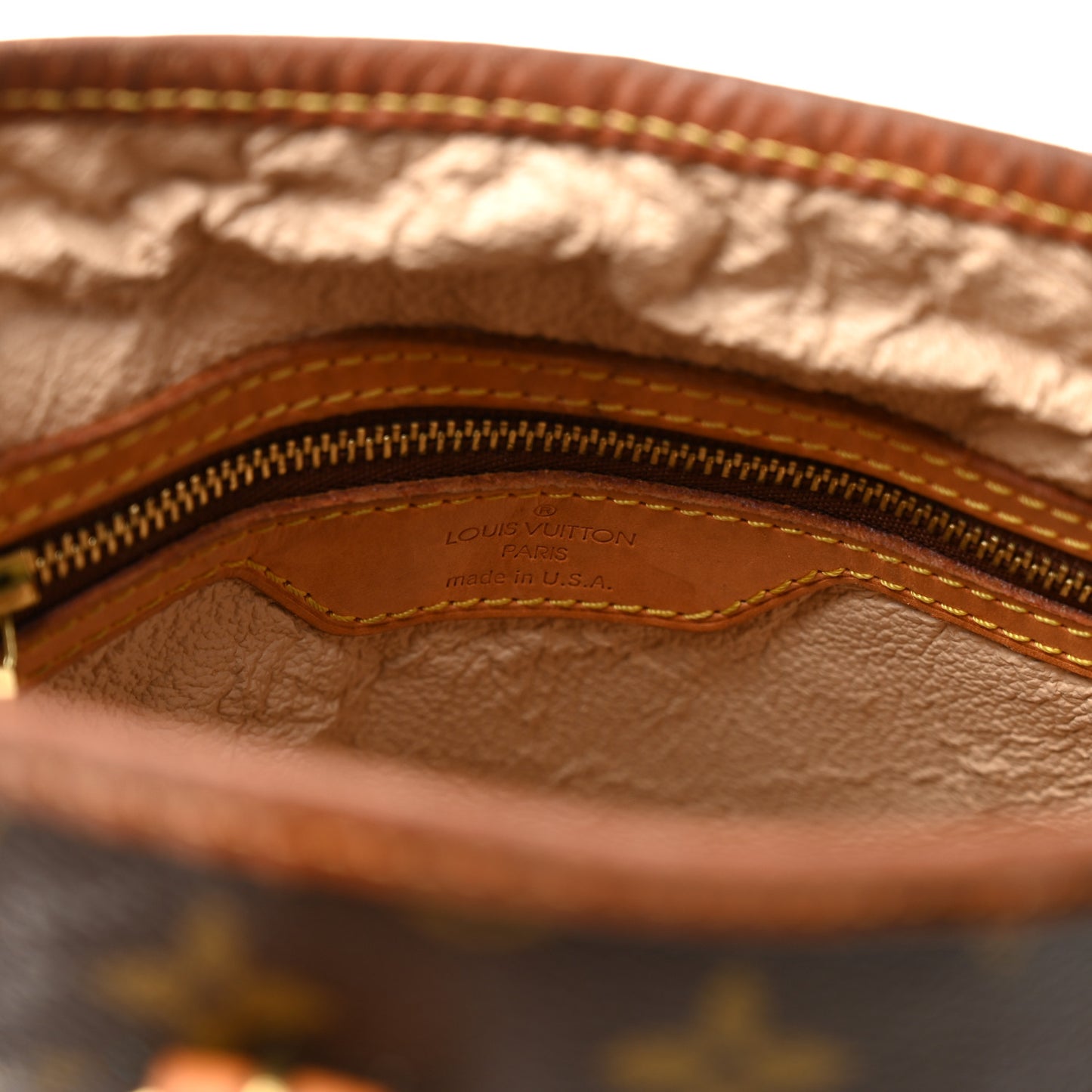 Monogram Petit Bucket 23