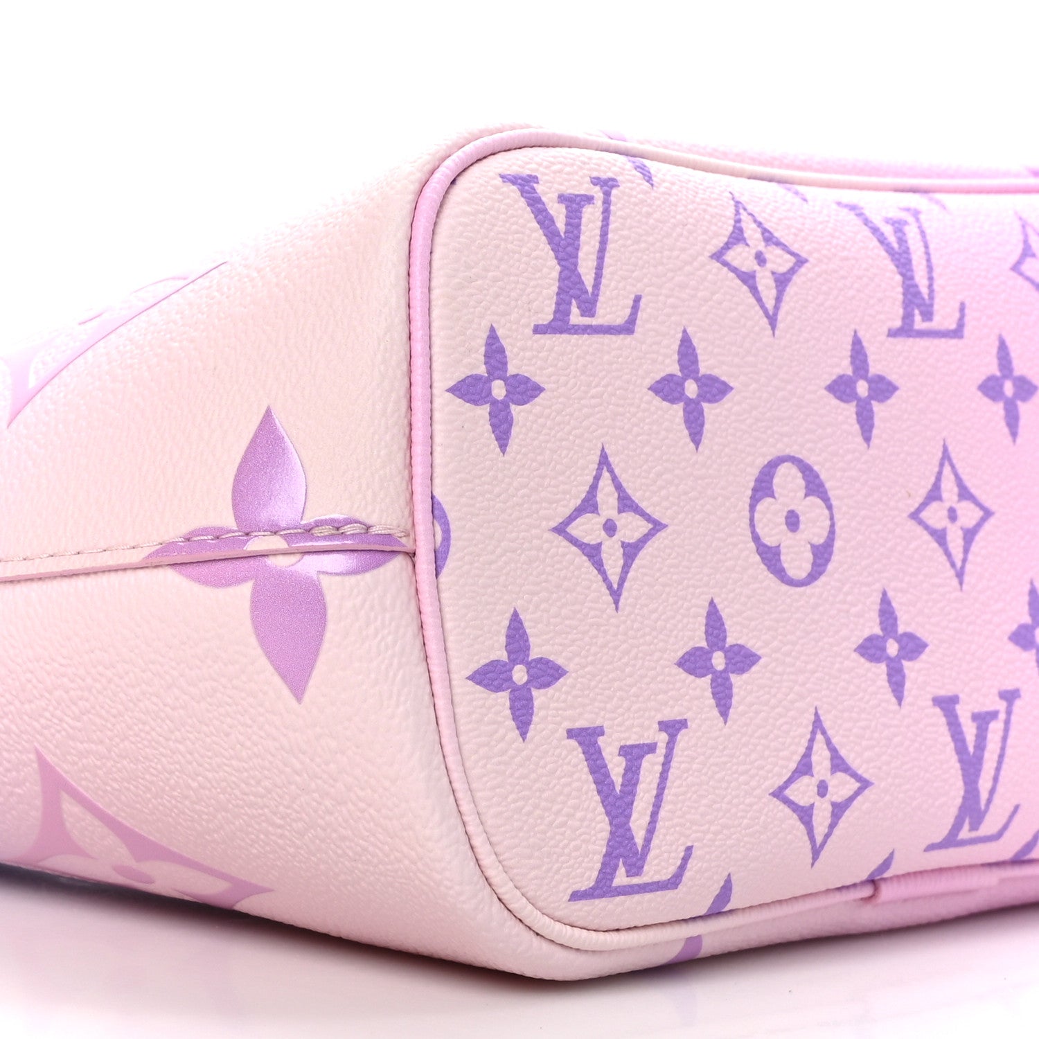 Louis Vuitton Monogram Giant Spring In The City Marshmallow Hobo PM Sunrise Pastel 7 of 9
