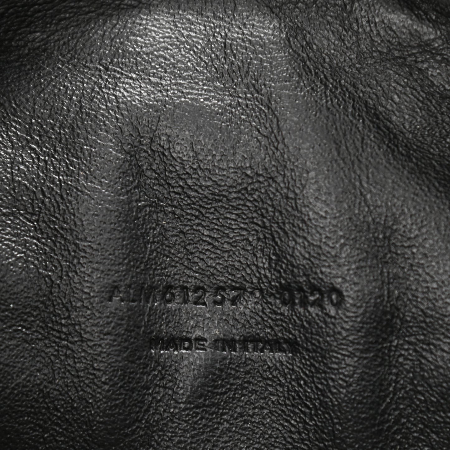 Grain De Poudre Matelasse Monogram Mini Lou Camera Bag Crema Soft