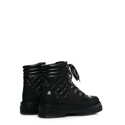 Chanel Calfskin Grosgrain Quilted Lace Up Boots 38.5 Black Grey 4 of 7