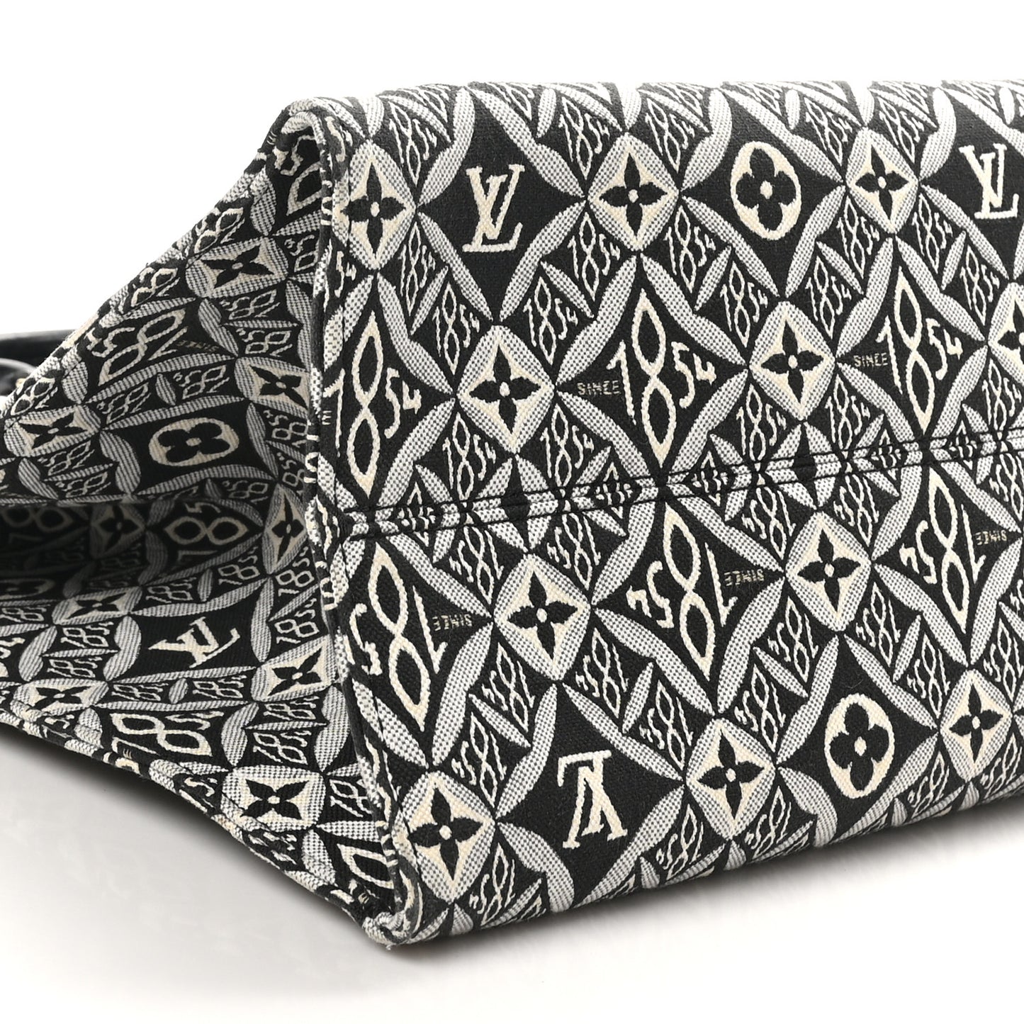 Jacquard Since 1854 Onthego GM Grey