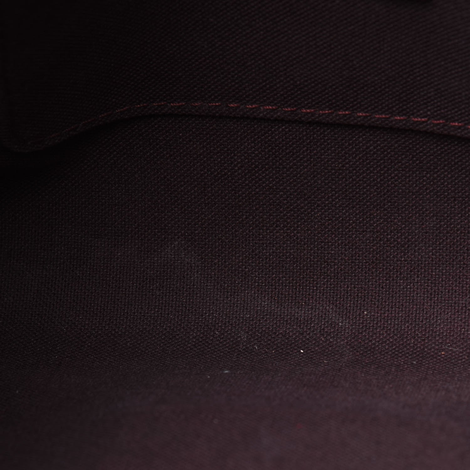 Louis Vuitton Monogram Favorite MM 7 of 22