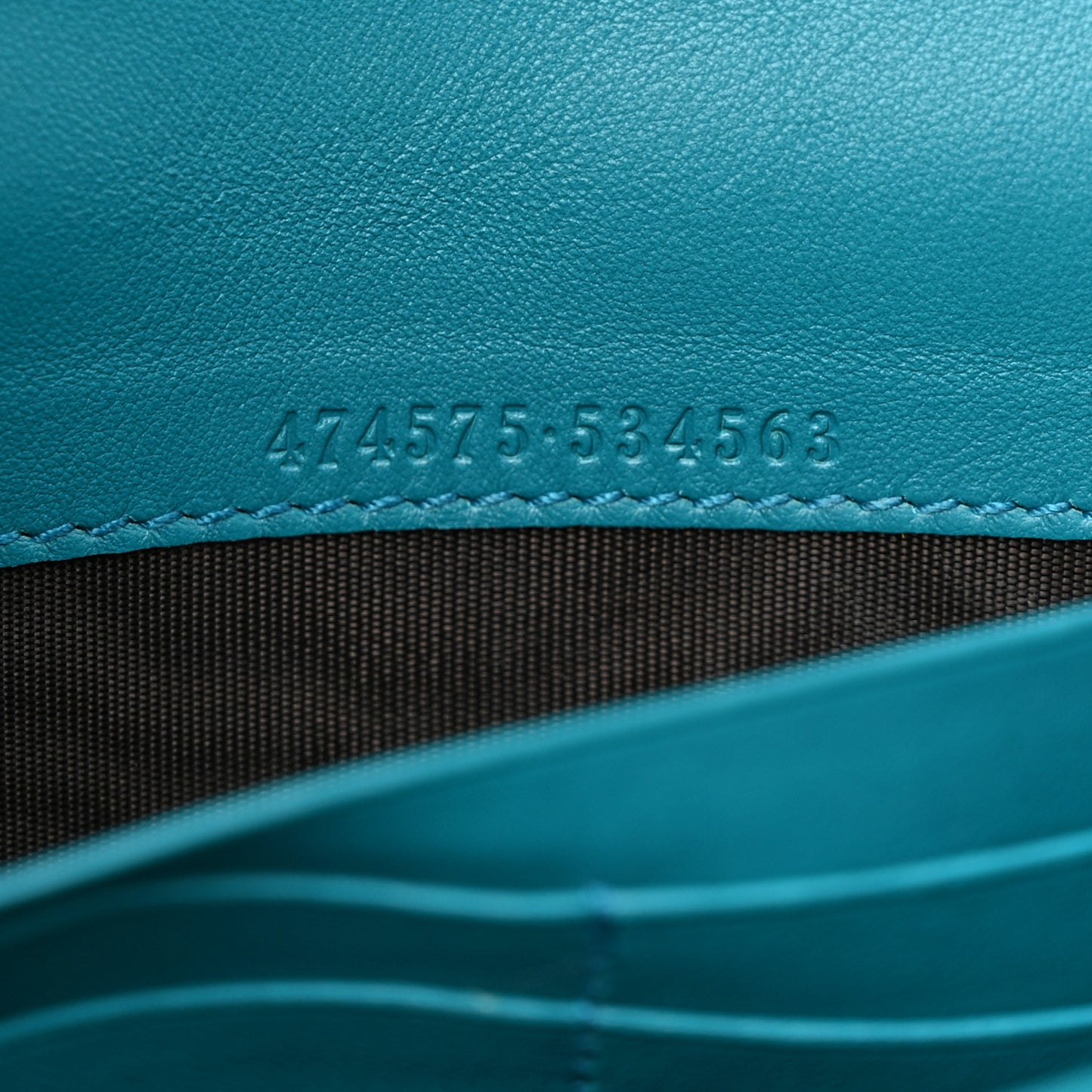 Velvet Matelasse GG Marmont Chain Wallet Pavone Cyan