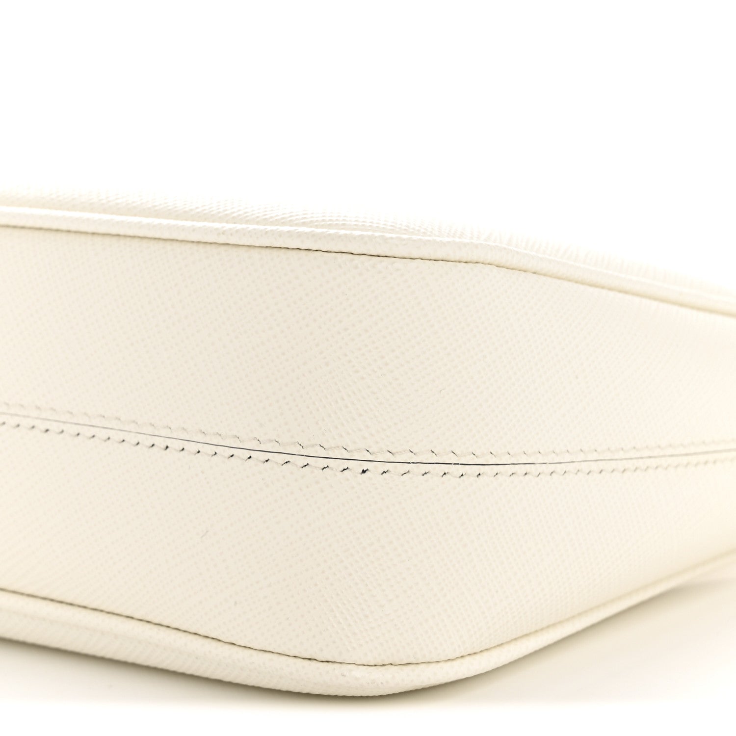 Prada Saffiano Re-Edition 2005 Shoulder Bag White 11 of 14