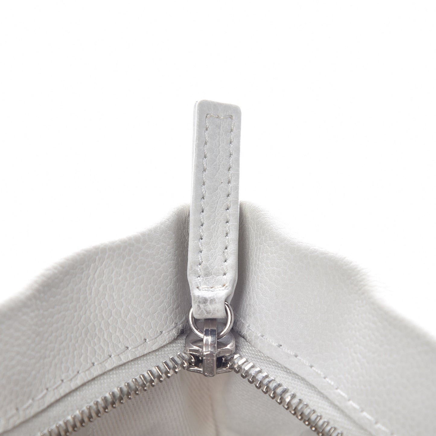 Caviar Large CC Tuck Tote Ivory