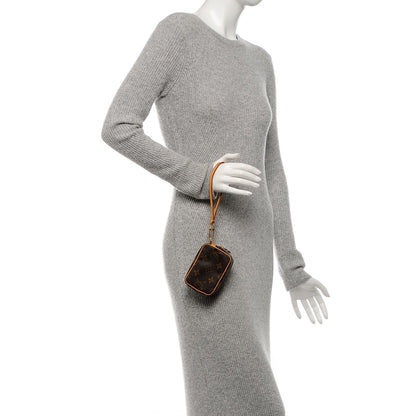 Louis Vuitton Monogram Wapity 2 of 6