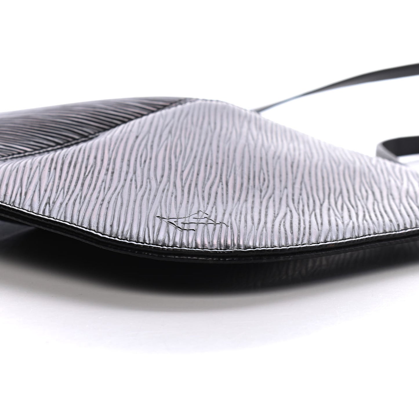 Epi Demi Lune Pochette Black