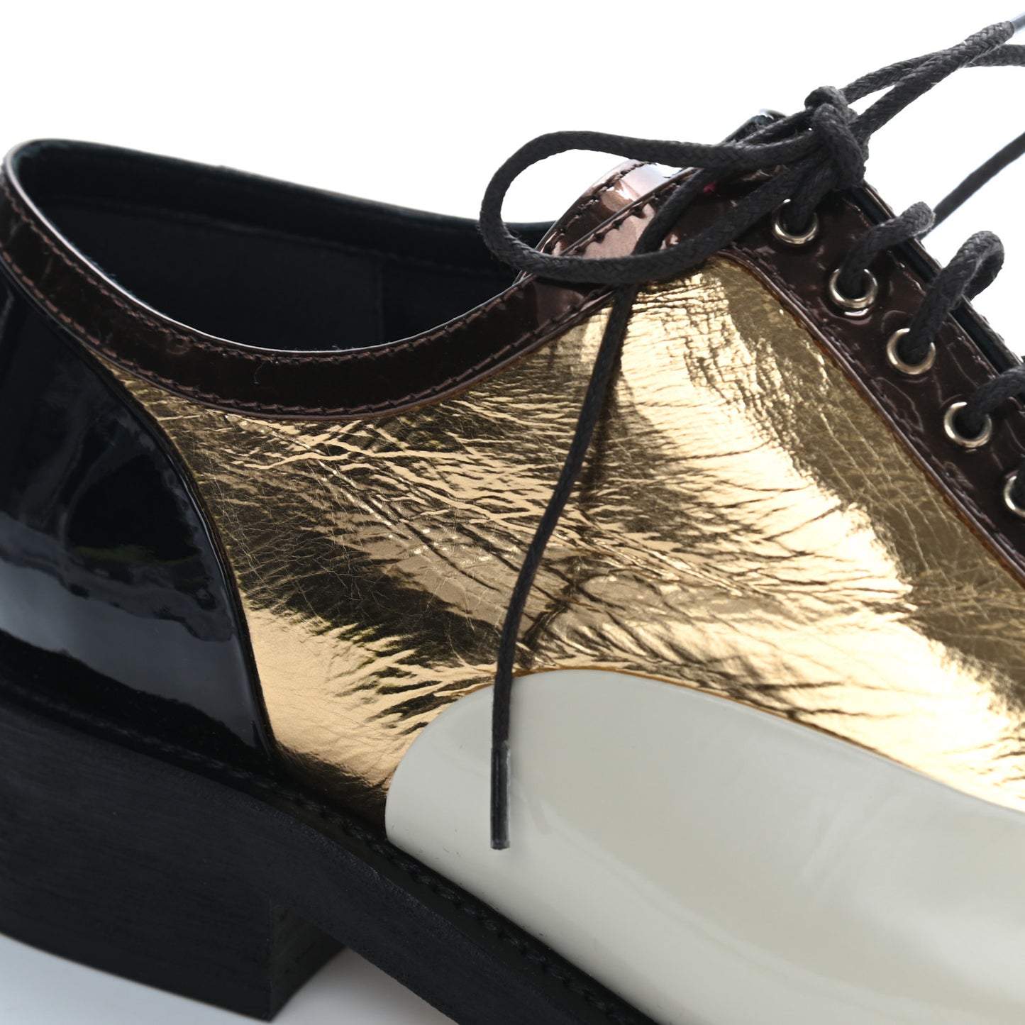 Crumpled Lambskin Patent CC Lace Up Oxfords 39.5 White Gold Black